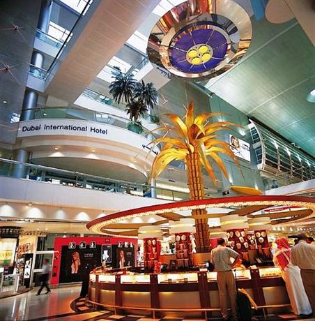 صور فندق مطار دبي الدولي