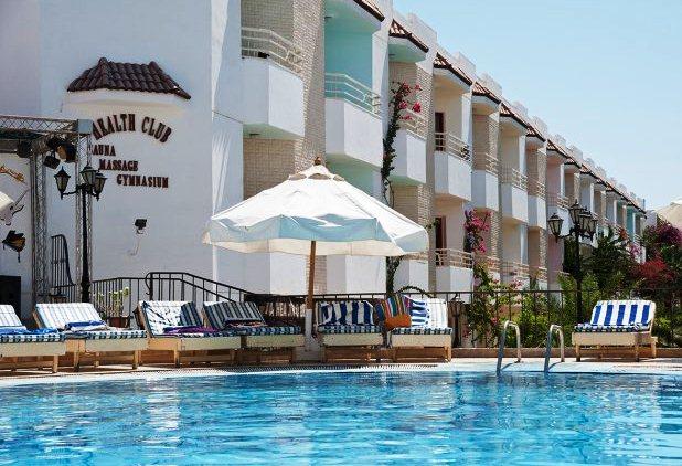 صور منتجع مينامارك بيتش