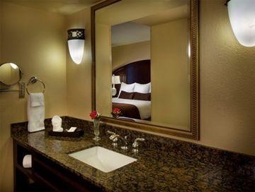 Buena Vista Suites Orlando 8203 World Center Drive