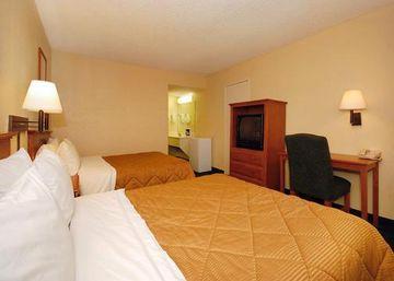 Comfort Inn Palm Springs 390 South Indian Canyon Dr