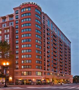 Courtyard Hotel Capitol Hill Washington D.C. 140 L Street Southeast