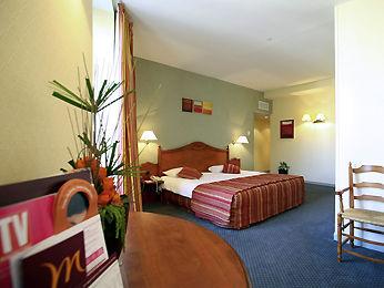 Hotel Mercure Cite Des Papes Avignon 1 Rue Jean Vilar