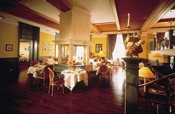 Mont Blanc Hotel Chamonix-Mont-Blanc BP 136, 62 Allee du Majestic