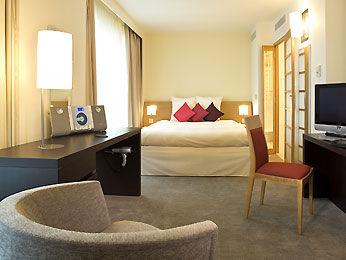 Hotel Novotel Centre Reading 25b Friar Street