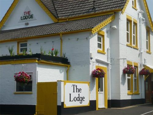 The Lodge Bournemouth 4 Southcote Rd