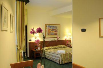 King Rose Hotel Granarolo dell'Emilia Via San Donato, 79/2