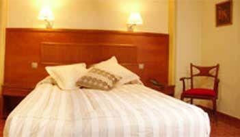 Hotel Lloret Barcelona RAMBLA CANALETES 125 08002 BARCELONA