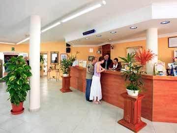 Malibu Park Aparthotel Tenerife C/ Italia 4