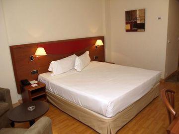 Hotel Alcala Plaza Alcala De Henares Calle Hita 4