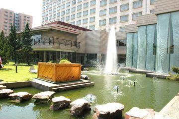 Yihe Longbai Hotel Shanghai 2451 Hong Qiao Road