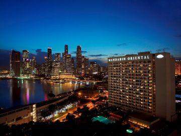 Mandarin Oriental Singapore 5 Raffles Avenue, Marina Squa