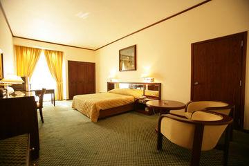 Al Khaleej Palace Hotel Dubai Al Maktoum Road P.O.BOX 3720