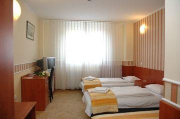 Atlantic Hotel Budapest Nepszinhaz Utca 55