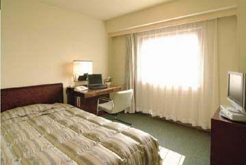 The Hotel Maebashi 2-16-1 Honchomaebashi-City Gunma 371-0023 Japan