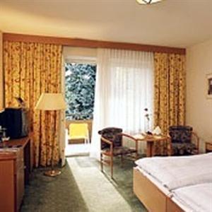 Parkhotel Baden Kaiser Franz Ring 5