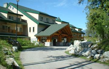 The Hillcrest Hotel Revelstoke 2100 Oak Drive