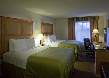 Comfort Inn & Suites Kamloops 1810 Rogers Place