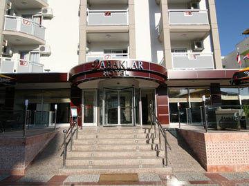 Dabaklar Hotel Kusadasi Candan Tarhan Bulvarı No 42