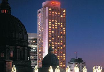 Marriott Hotel Chateau Champlain Montreal 1050 de la Gauchetiere West