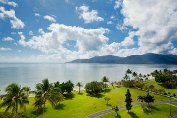 Mercure Hotel Harbourside Cairns 209-217 The Esplanade