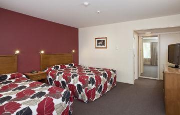 Quality Hotel Cargills Dunedin 678 George Street