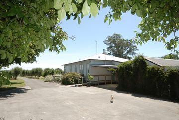 Fairhall Estate Hotel Napier Corner Haumoana & Parkhill Roads Haumoana