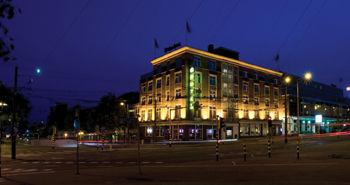 BEST WESTERN Hotel Haarhuis Stationsplein 1