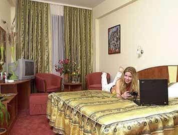 Hotel Lev Or Bucharest Occidentului Street 25