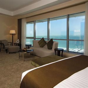 Movenpick Tower & Suites Doha West Bay