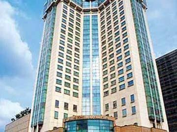 Menara Peninsula Hotel Jakarta Jl. Let. Jend. S. Parman 78 Slipi