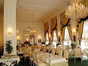 Grandhotel Pupp De Luxe Karlovy Vary Mirove Namesti 2