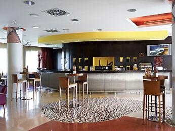 Novotel Hotel Barcelona Cornella Avinguda del Maresme 78, Ronda De Dalt exit 15