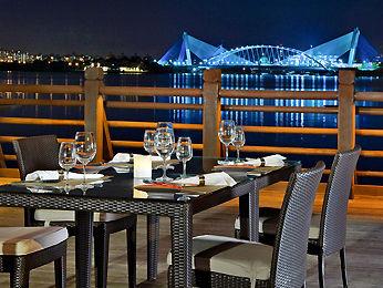 Pullman Putrajaya Lakeside Hotel No.2 Jalan P5/5 Presint 5 62000 Malaysia