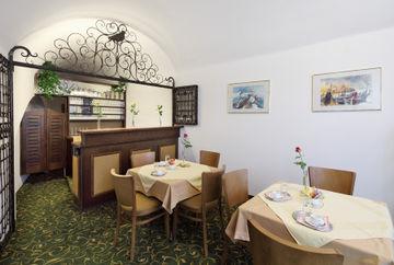 Altstadthotel Weisse Taube Salzburg Kaigasse 9