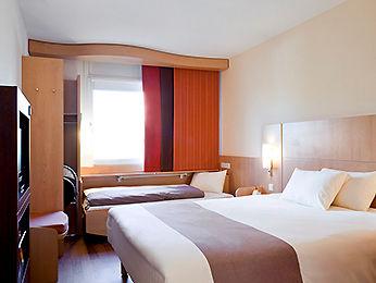 Ibis Brussels Off Grand Place Hotel Grasmarkt 100 Rue du Marche Aux Herbes 100