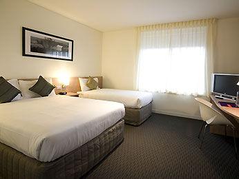 Ibis Hotel Melbourne 15-21 Therry Street