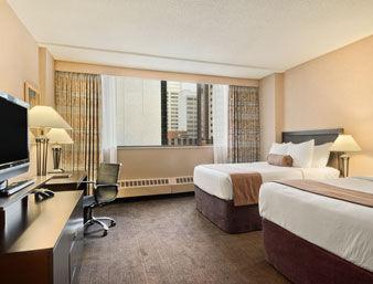 Ramada Hotel Downtown Calgary 708 8th Avenue South West