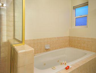 Ramada Limited Hotel San Jose (California) 455 South 2nd Street