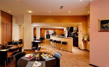 Best Western Hotel Re Enzo Bologna Via Santa Croce 26