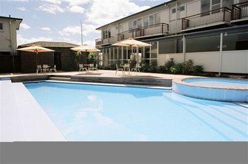 SilverOaks Hotel Geyserland Rotorua 424 Fenton Street