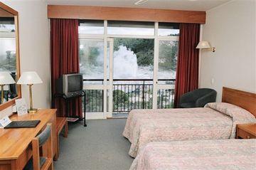 SilverOaks Hotel Geyserland Rotorua 424 Fenton Street