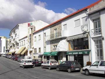 Residencial Planalto Miranda do Douro Rua 1º de Maio 25