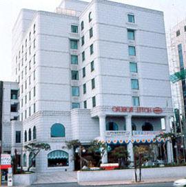 Robero Hotel 57-2 Samdo 1-dong