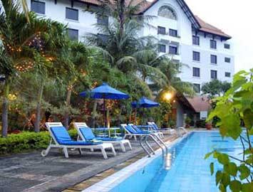 Santika Hotel Cirebon Jl. Dr. Wahidin No. 32