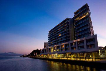 Harbour Lights Apartments Cairns 1 Marlin Parade