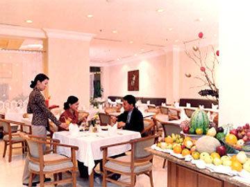 Singgasana Hotel Makassar Jalan Kajaolaliddo 16