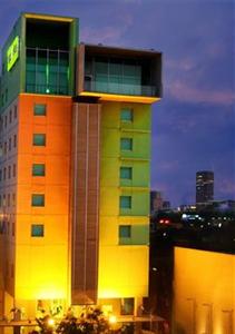Sparks Hotel Jakarta Jalan Mangga Besar Raya 42