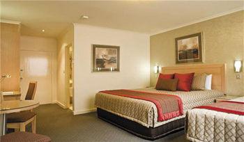 Best Western Travel Inn Melbourne Cnr Grattan & Drummond Streets