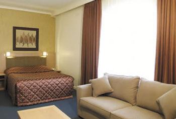 Best Western Travel Inn Melbourne Cnr Grattan & Drummond Streets