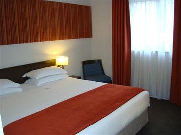 Kyriad Prestige Paris Ouest Boulogne Hotel Boulogn 20-22 Rue Des Abondances